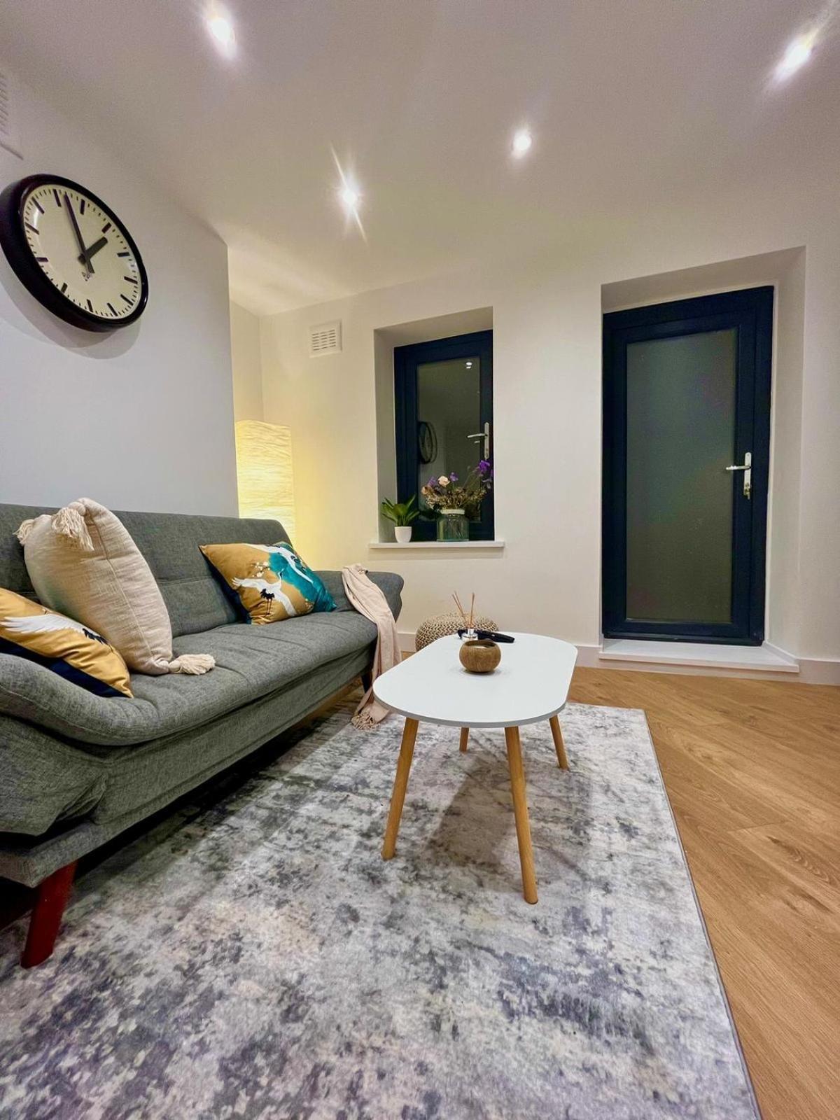 Cozy And Peaceful Apartment With Terrace In Hackney 伦敦 外观 照片